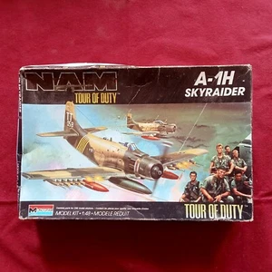 A-1H Skyraider - SCALA 1/48 Monogram 5454 - Imagen 1 de 3