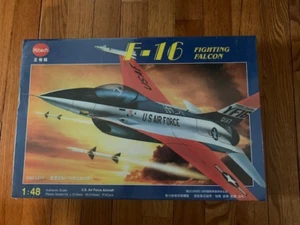 Kitech 2000 1/48 F-16 Fighting Falcon Jet Fighter Model Kit China 08M-L314 97pcs - Picture 1 of 2