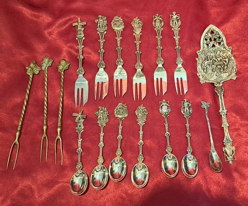 Juego de cubiertos plateados 17 piezas postre servicio y servicio hecho en Holanda Foto 1 de 4