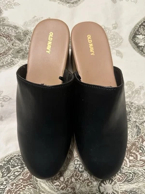 Old Navy Feminino 9 Black Mules Slide Ons Couro Sintético Novo Sem Caixa - Imagem 1 de 4