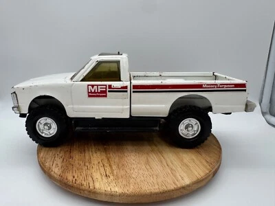Camioneta agrícola vintage ERTL MASSEY FERGUSON MF GMC 15 BLANCA Foto 1 de 4