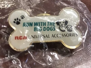 RCA - Corre con los perros grandes accesorios universales PIN - Imagen 1 de 4