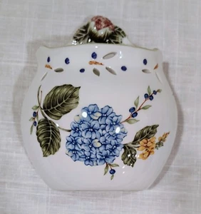 Vintage Princess House Wall Pocket Planter Garden Hydrangea Blue Floral - Picture 1 of 8