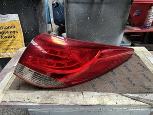 IX35 TAIL LIGHT LAMP HYUNDAI DRIVER RIGHT REAR Outer Estate 2010-2013 #002 - Picture 1 of 3
