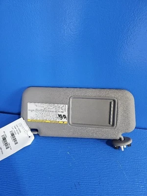 Parasol izquierdo conductor iluminado para 06-09 RAV4 4750 Foto 1 de 4