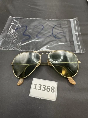 Vintage Ray-Ban Bausch and Lomb B&L  USA 1/10 12K GF Aviator Sunglasses - Image 1 of 4