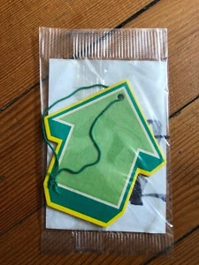 ABOVE Tavar Zawacki 2004 Air Freshener + Original Tag Street Art Faesthetic - Picture 1 of 2