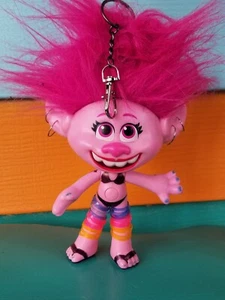 Trolls Troll DreamWorks MOHNPUPPE im Bikini Schlüsselanhänger spielt Musik Ornament Dekor - Bild 1 von 11