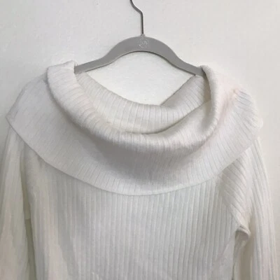 Cuello capucha acanalada IZ BYER. Suave. Chic.Multitemporada. Blanco. Camisa.XXL.Mujer/Junior Foto 1 de 4
