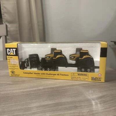 Remolque Norscot Diecast 1/64 CAT con tractores Challenger 75E versión negra  Foto 1 de 4