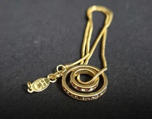 Collar de cadena de serpiente Carrolina Herrera (CH) 17" con colgante de anillo doble (0,40 y 0,75") - Imagen 1 de 17