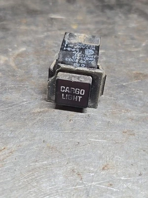 Auténtico interruptor de luz de carga Dodge Ram D150 D250 1981-1989 OEM Foto 1 de 4