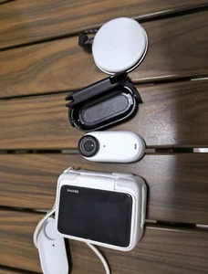 Insta360 Go 3 64GB Camera Kit Arctic White (Preowned) - Picture 1 of 1