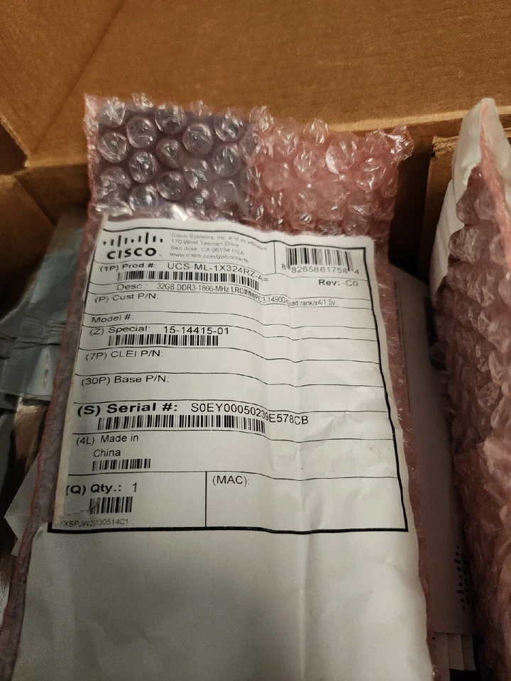 UCS-ML-1X324RZ-A CISCO SAMSUNG M386B4G70DM0-CMA4 32GB 4Rx4 CL13 PC3-14900L ECC  - Image 1 of 2