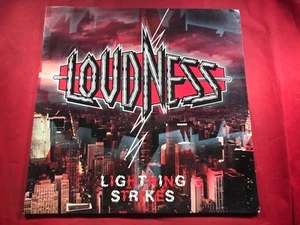 I1-41 LOUDNESS Lightning Strikes - 1986 - 90512-1 - RECORD - HEAVY METAL - Picture 1 of 4