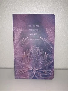 (1) NEU Quiet The Mind Soul Will Speak Lotus 128 gefütterte Seiten Tagebuch/Notizbuch - Bild 1 von 22