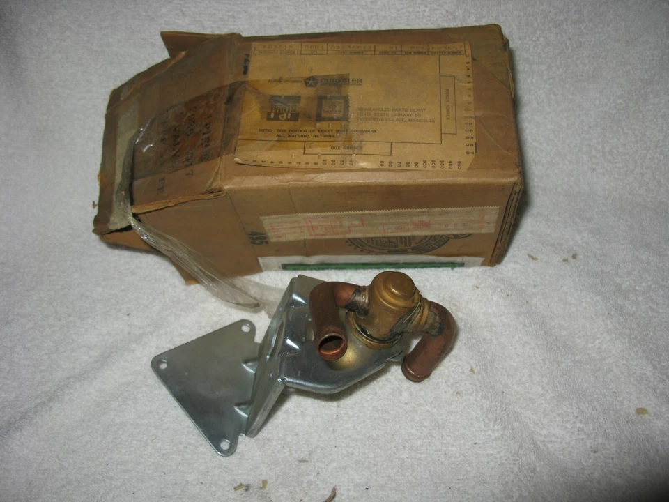NOS Mopar 1969-73 Chrysler Heater Water Valve - Image 1 of 1
