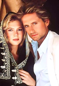 MICHAEL DOUGLAS AND KATHLEEN TURNER THE JEWEL OF THE NILE Photo Magnet @ 3"x5" - Picture 1 of 1