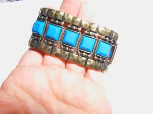 Blau Acryl Quadrat Perlen Strukturiert Dunkel Gold Ton Metall Stretch Armband Vintage - Bild 1 von 4