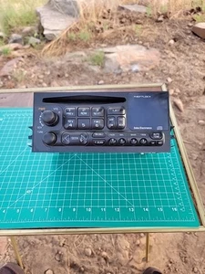 Chevy Delco AM/FM CD radio with 'Bluetooth' for 95-02 car/truck# 15071233 - Picture 1 of 9