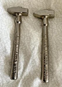 Martillos metálicos publicitarios vintage de dos Helen Elliott - rompe caramelos - Imagen 1 de 4