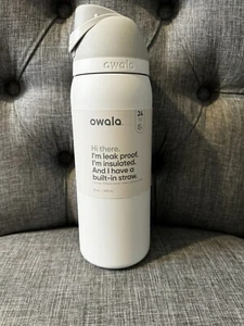 Brand New Owala 32 oz. FreeSip Stainless Steel Water Bottle, Shy Marshmallow, - Picture 1 of 1