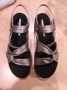 clarks saylie sandals