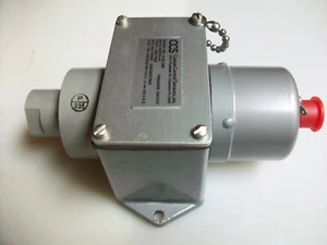 NEW CUSTOM CONTROL SENSLORS 646PE446 5930-01-067-4913 - Picture 1 of 7