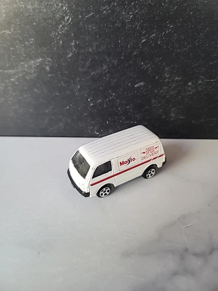 Camión de juguete Maisto furgoneta de reparto Foto 1 de 4