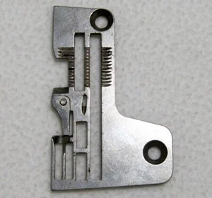 Pegasus W&G Willcox & Gibbs 204358A Hals Nadelplatte für L32-70 3mm 500/IV  - Bild 1 von 3