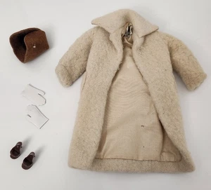 Vintage Barbie Clothes Peachy Fleecy Coat w/Accessories # 915 Gloves Shoes Hat - Picture 1 of 7
