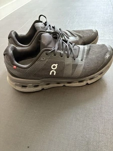 ON Running Cloud Herren Laufschuhe, Gr. 44,5 - Bild 1 von 3