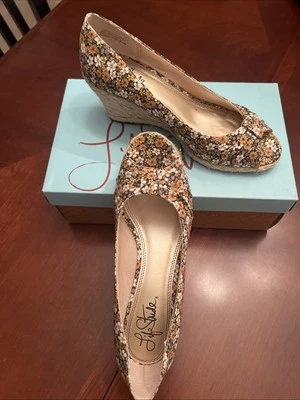 Tacones de cuña Life Stride Room-Tan estampado floral Foto 1 de 4