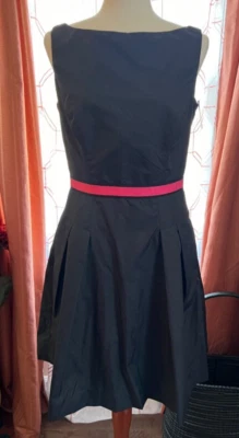 Vestido de mujer Milly negro con cinta rosa ajuste y acampanado sin mangas talla 8 MSR $340 NUEVO CON ETIQUETAS Foto 1 de 4