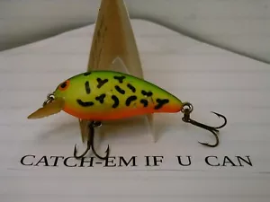 Bomber Aragosta ESCA-CHARTREUSE con pancia arancione 2 1/4 pollici esca a manovella VINTAGE - Foto 1 di 3