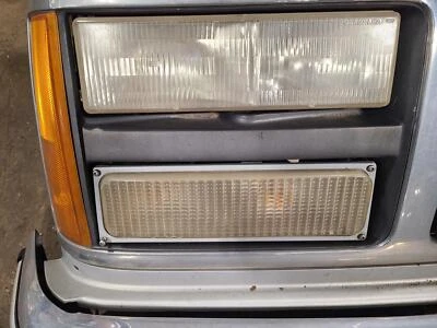 Conjunto de faros derechos usados se adapta a: 1993 Gmc Yukon compuesto grado derecho A Foto 1 de 3