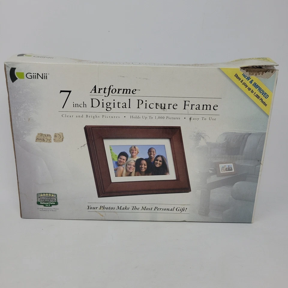 GiiNii Artforme 7-inch Digital Picture Frame With Real Wood GN-705W 1000 Pics - Image 1 of 4