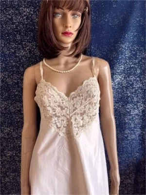 VTG, Vintage Henson Kickernick Silky Nude Lace Full Dress Slip Sz 34 - Image 1 of 4