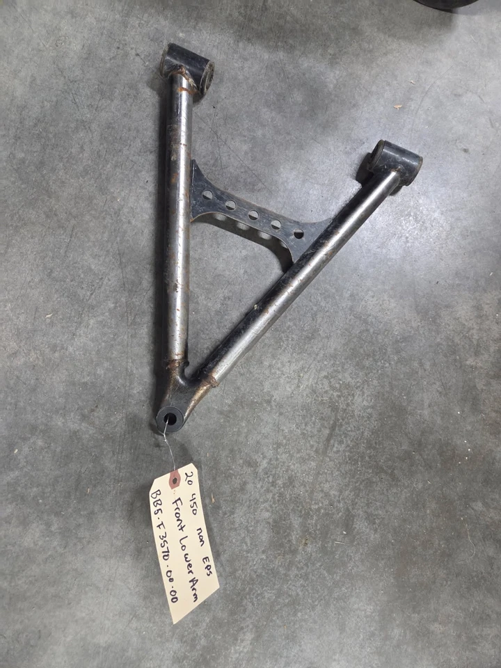 2020 YAMAHA KODIAK 450 NON EPS FRONT LOWER ARM BB5-F3570-01-00 - Image 1 of 1