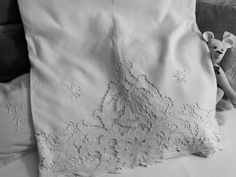 linge ancien Drap De Mariage DENTELLE Richelieu Festonné RETOUR  Monogramme D M - Photo 1/4