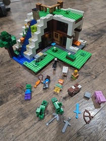 Lego minecraft the waterfall base# 21134 