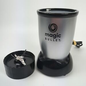 Magic Bullet NutriBullet 600 Series Smoothie Blender Base Unit, Blend Attachment