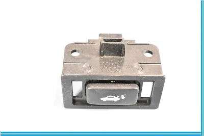 Tampa do porta-malas de energia botão de fechamento interruptor de fechamento da porta-malas para 07-17 Lexus LS460 LS600H - Imagem 1 de 4