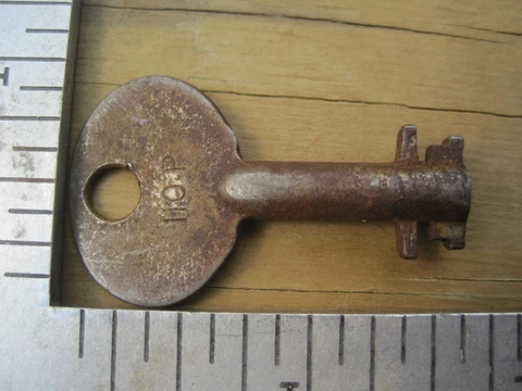 CORBIN  pad lock Lock signed key # 110 P  barrel Cover