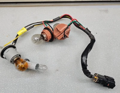 🔥2006-2012 KIA SEDONA ЗАДНИЙ ФОНАРЬ ВЫКЛЮЧАТЕЛЬ СВЕТА В СБОРЕ ЖГУТ РОЗЕТКИ ЛАМПЫ - Изображение 1 из 4