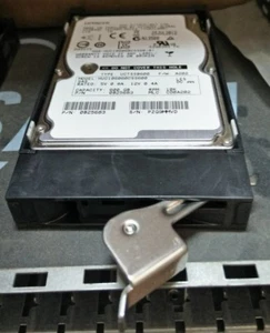 EMC / Isilon S200 600GB 10K 2.5" SAS Hard Drive (Hitachi 0B25683) with Tray - Picture 1 of 2