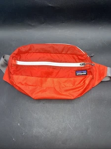 Mini paquete de cadera de viaje ligero Patagonia rojo - Imagen 1 de 7
