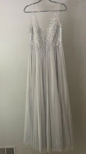 BASIX Black Label Evening Dress Beaded Women’s Size 8 In Gray Color With a Slit - Picture 1 of 23
