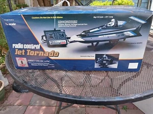Barca vintage telecomando Nikko Jet Tornado in scatola non testata - Foto 1 di 6