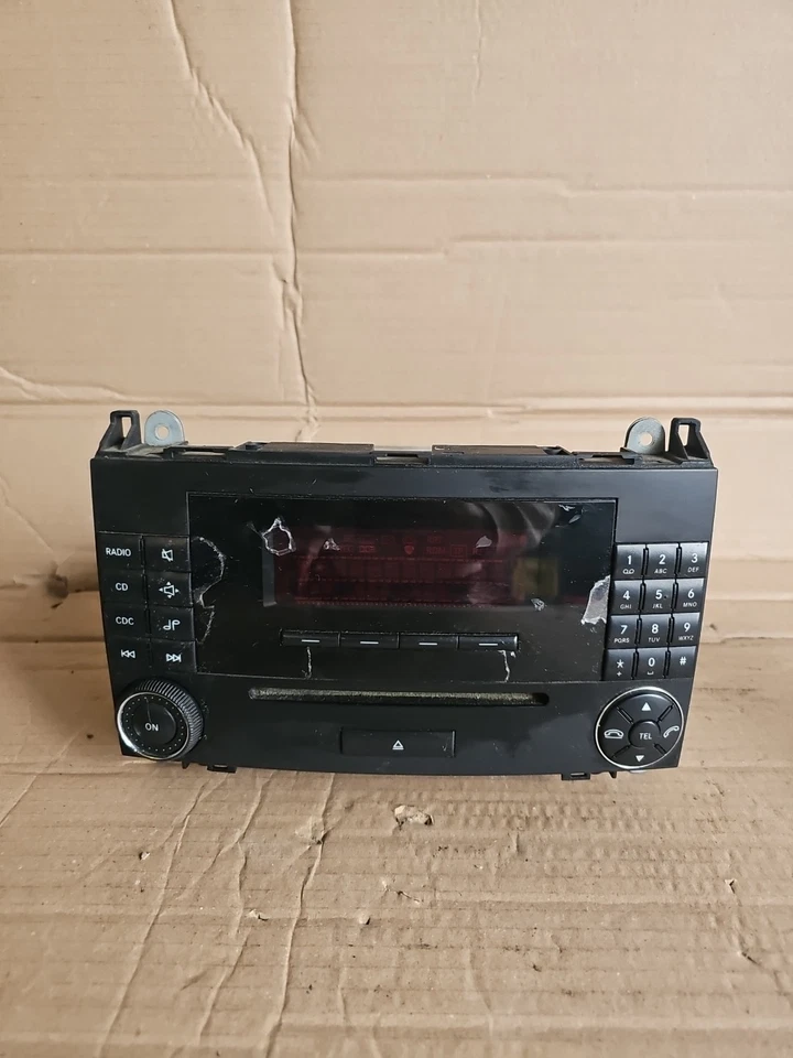 AUTORADIO PER MERCEDES Classe B W245 1° Serie A1698700689 640940 (05>11) - Immagine 1 di 3